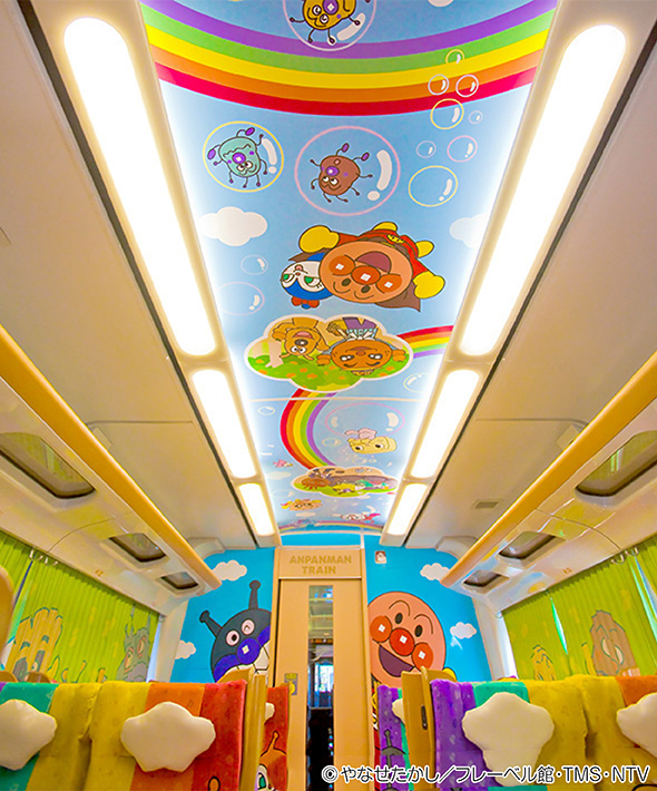 予讃線8000系アンパンマン列車